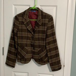 Flannel plaid blazer with embellished elbows.